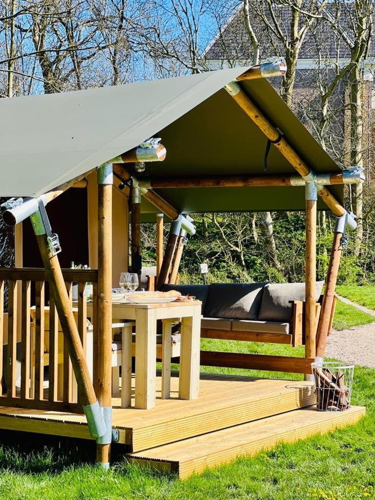 Camping Zee Van Tijd Holwerd Zewnętrze zdjęcie