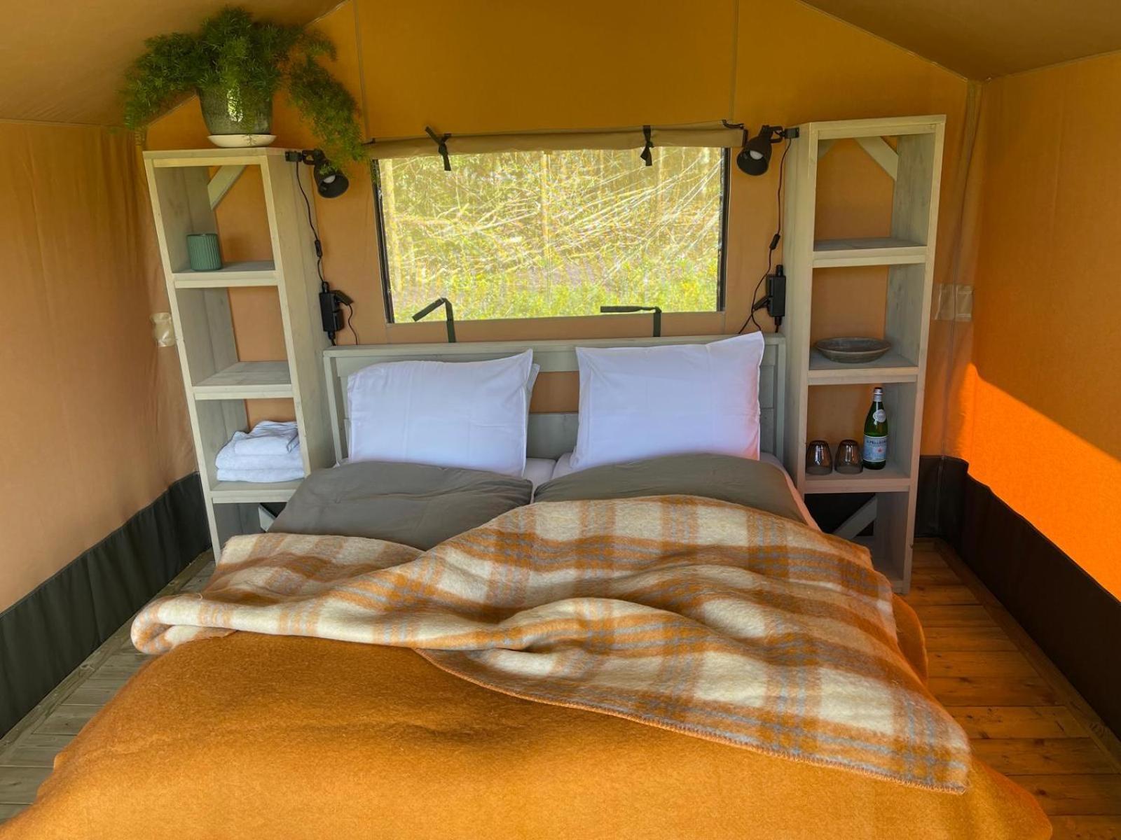 Camping Zee Van Tijd Holwerd Zewnętrze zdjęcie